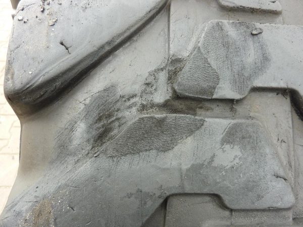 Opona używana przemysłowa 17.5-24 CAMSO BACKHOE 700zł W2648 - obrazek 4