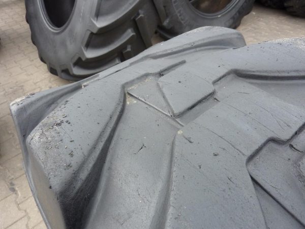 Opona używana przemysłowa 17.5-24 CAMSO BACKHOE 700zł W2648 - obrazek 10