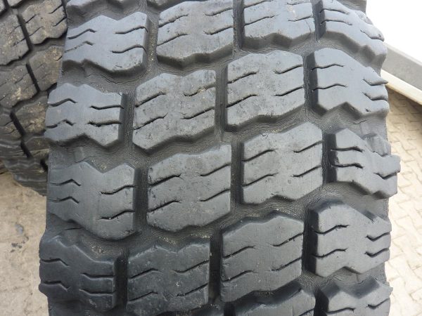 4 x Opona używana przemysłowa 17.5R25 MICHELIN XTG 1200zł W3055 - obrazek 4