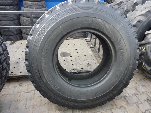 Opona używana przemysłowa 17.5R25 BRIDGESTONE SNOW WEDGE 1000zł W3056 - obrazek 2