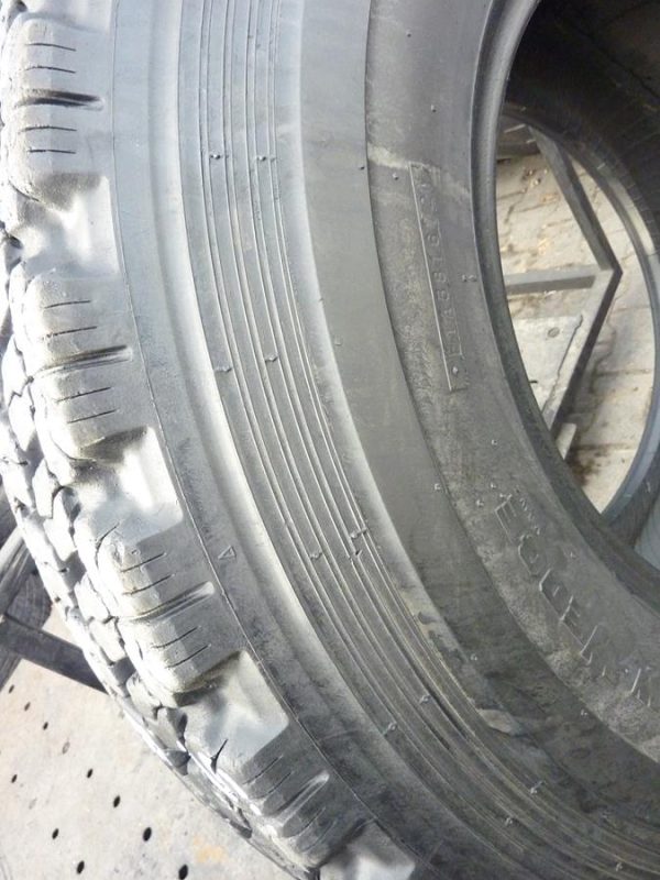 Opona używana przemysłowa 17.5R25 BRIDGESTONE SNOW WEDGE 1000zł W3056 - obrazek 5