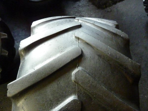 2 x Opona używana rolnicza 31x15,50-15 ALLIANCE HIGH 200zł W3075 - obrazek 4