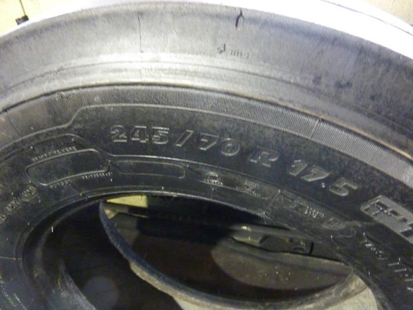 Opona używana ciężarowa 245/70R17,5 MICHELIN XMULTI T 450zł C2045 - obrazek 9