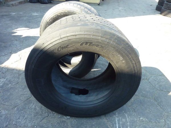 Opona używana ciężarowa 455/45R22,5 MICHELIN MAXITRAILER 1100zł C518 - obrazek 2