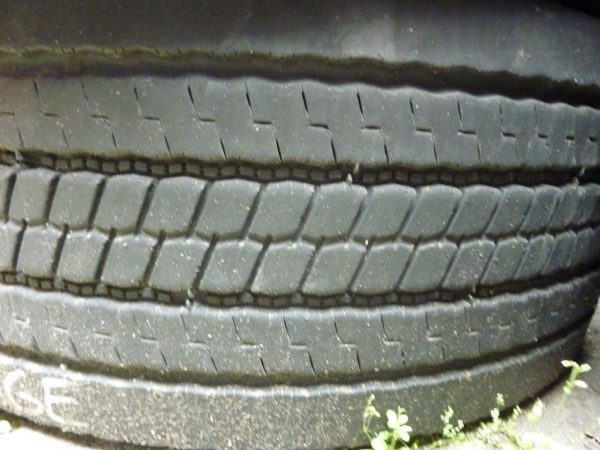 Opona używana ciężarowa 385/55R22,5 BRIDGESTONE M788 490zł C138 - obrazek 3