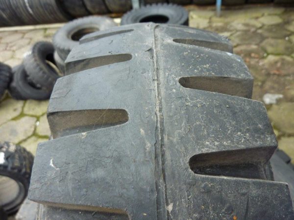 Opona używana przemysłowa 18x7-8 EAWOD SUPER 100zł W1175 - obrazek 4