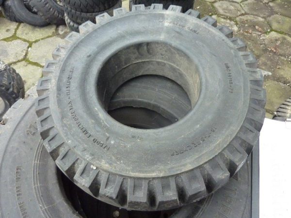 Opona używana przemysłowa 18x7-8 EAWOD SUPER 100zł W1175 - obrazek 2