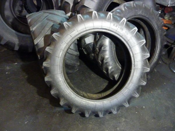 2 x Opona używana rolnicza 8,3-24 SEMPERIT AS FARMER 300zł W3081 - obrazek 2