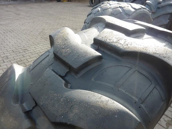Opona używana przemysłowa 16,9-24 BOSTONE INDUSTRIAL 1000zł W3094 - obrazek 10