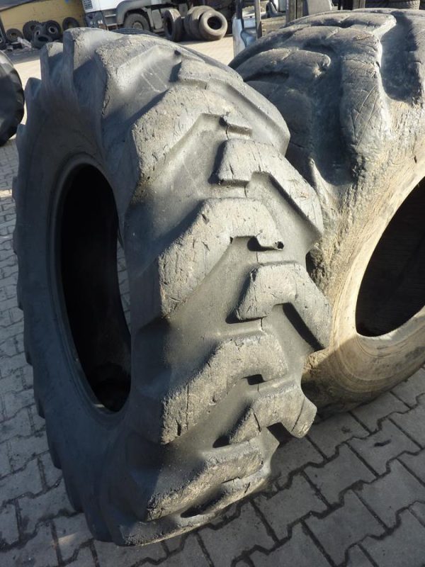 Opona używana przemysłowa 16,9-28 FIRESTONE HAUL 700zł W3115 - obrazek 4