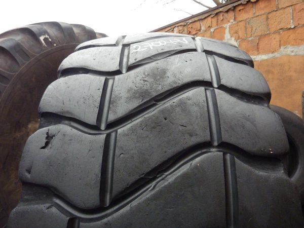 Opona używana przemysłowa 23,5R25 GOODYEAR TL3A+; 2400zł W3127 - obrazek 5