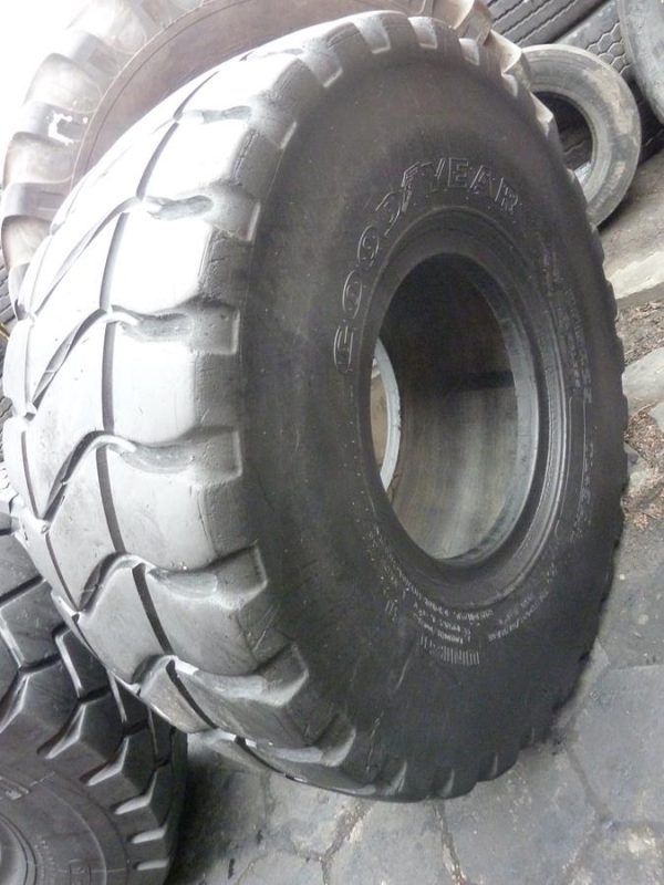 Opona używana przemysłowa 23,5R25 GOODYEAR TL3A+; 2400zł W3127 - obrazek 2