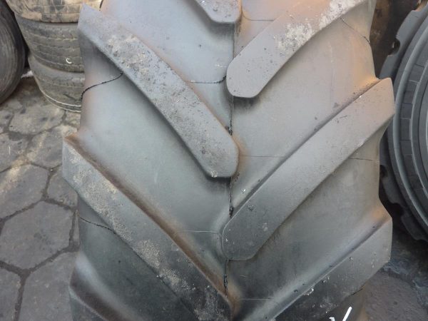 Opona używana rolnicza 440/65R28 MICHELIN MULTIBIB 1300zł W3139 - obrazek 4