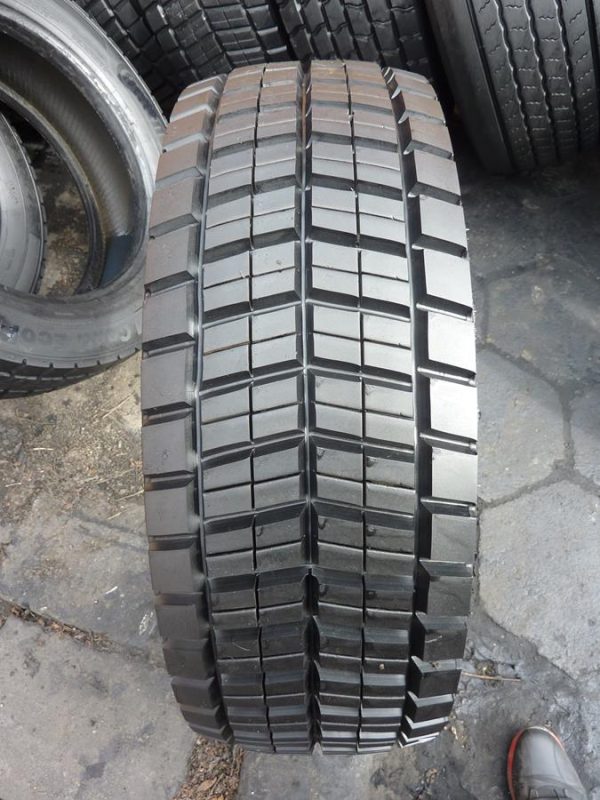 4x Opona używana ciężarowa 295/55R22.5 CONTINENTAL  450zł C2053 - obrazek 2
