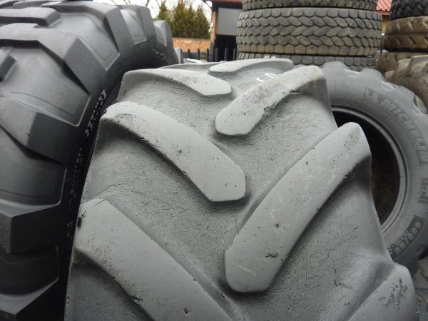 Opona używana przemysłowa 15.5/80-24 JCB SITEMASTER TRACTION 700zł W3244 - obrazek 6