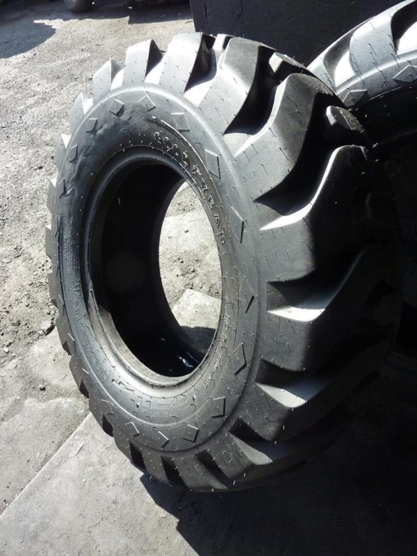 2 x Opona używana przemysłowa 12.5/80-18 GOODYEAR SUPER GRIP LUG 1000zł W3225 - obrazek 2