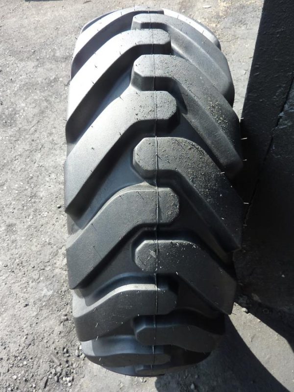 2 x Opona używana przemysłowa 12.5/80-18 GOODYEAR SUPER GRIP LUG 1000zł W3225 - obrazek 4