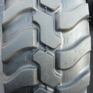 Opona używana przemysłowa 365/70R18 DUNLOP SP T9; 900zł W3248