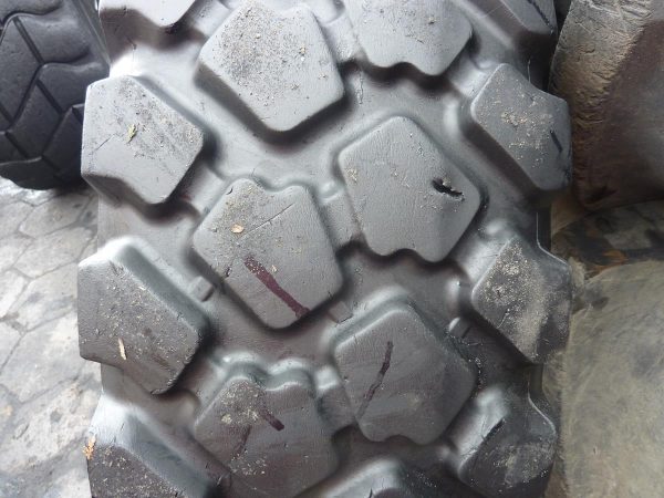 Opona używana przemysłowa 14.00R20 MICHELIN XZL 600zł W3255 - obrazek 5