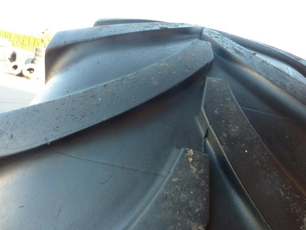 Opona używana rolnicza 650/65R42 VREDESTEIN TRAXION 1000zł W3261 - obrazek 11