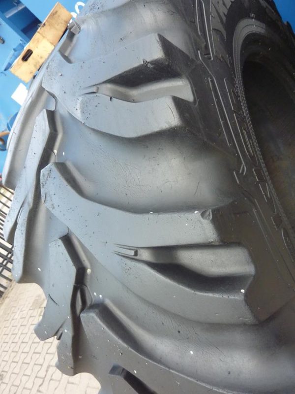 Opona używana rolnicza 540/70R30 NOKIAN TRACTOR KING 1800zł W3272 - obrazek 4