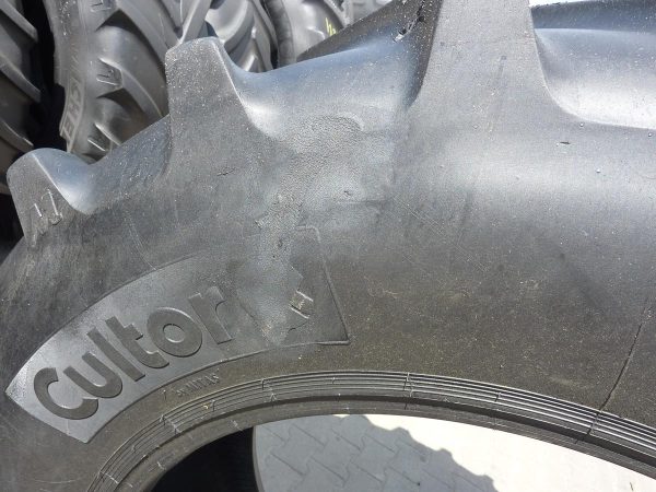 Opona używana rolnicza 600/65R38 CULTOR RADIAL 65; 1900zł W3275 - obrazek 7