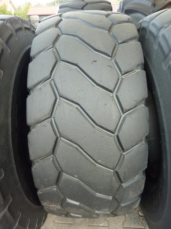 4 x Opona używana przemysłowa 23.5R25 BRIDGESTONE VJT 2400zł W3323 REZERW - obrazek 6