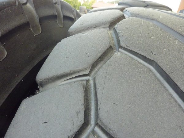 4 x Opona używana przemysłowa 23.5R25 BRIDGESTONE VJT 2400zł W3323 REZERW - obrazek 9