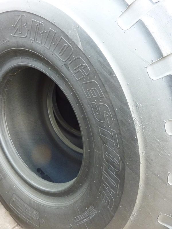 4 x Opona używana przemysłowa 23.5R25 BRIDGESTONE VJT 2400zł W3323 REZERW - obrazek 14