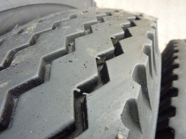 2 x Opona używana ciężarowa 6.00-20 FIRESTONE PHOENIX 250zł C1817 - obrazek 5