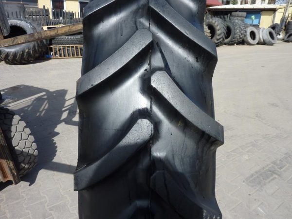 Opona używana rolnicza 300/95R42 MITAS AC90 1200zł W1742 - obrazek 3
