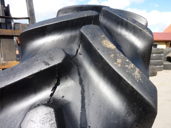 Opona używana rolnicza 300/95R42 MITAS AC90 1200zł W1742 - obrazek 13