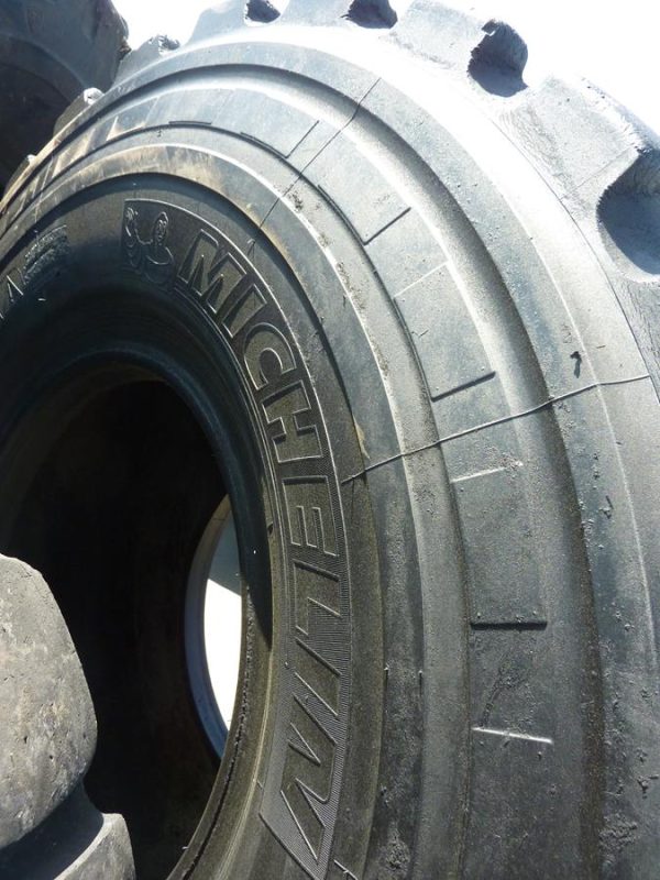 2x Opona używana przemysłowa 23.5R25 MICHELIN XHA2 1800zł W3343 - obrazek 10