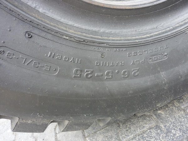 Opona używana przemysłowa 26.5-25 GENERAL LCM 1000zł W3366 - obrazek 3