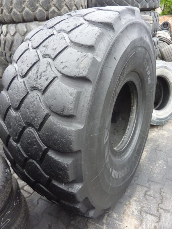 Opona używana przemysłowa 29.5R25 MICHELIN X-SLIPER 2200zł W3367 - obrazek 2