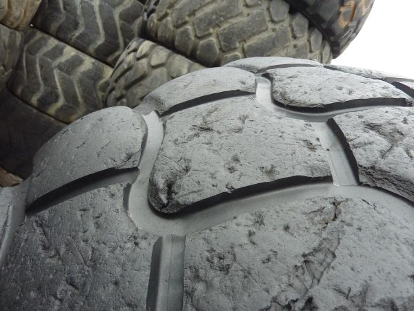 Opona używana przemysłowa 29.5R25 MICHELIN X-SLIPER 2200zł W3367 - obrazek 7
