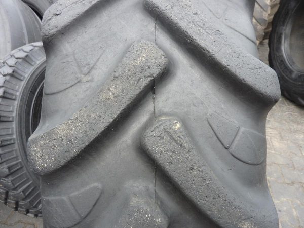 Opona używana przemysłowa 340/85R24 13.6R24 LINGLONG LR861; 700zł W3369 - obrazek 9