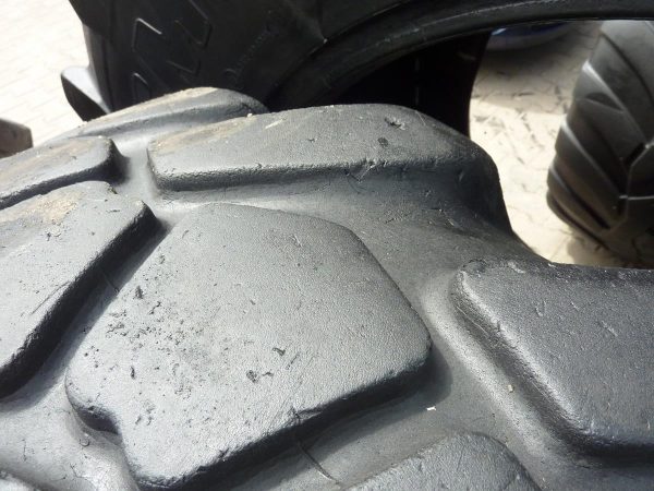 2x Opona używana przemysłowa 15.5-25 JCB SITEMASTER 1400zł W3391 - obrazek 7