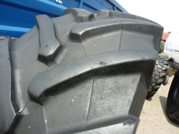 2x Opona używana rolnicza 710/60R34 TRELLEBORG TM900; 3000zł W3392 - obrazek 11