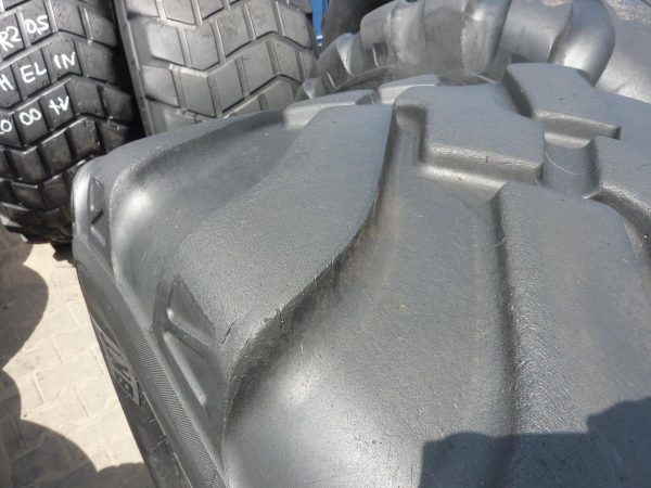 2x Opona używana rolnicza 650/55R26.5 BKT FL 630 ULTRA 2200zł W3413 - obrazek 6