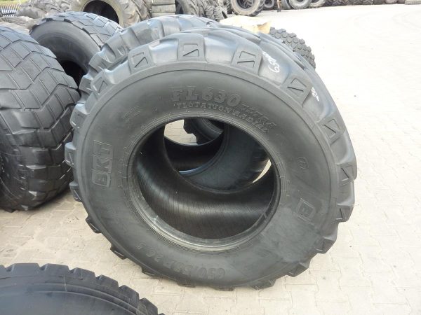2x Opona używana rolnicza 650/55R26.5 BKT FL 630 ULTRA 2200zł W3413 - obrazek 2