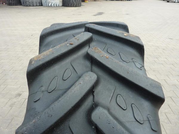 Opona używana rolnicza 360/70R24 KLEBER FITKER 1000zł W3423 - obrazek 4