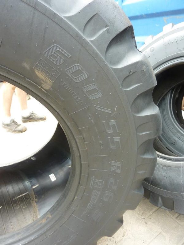Opona używana rolnicza 600/55R26.5 MITAS AGRI TERRA 02; 2600zł W3428 - obrazek 3