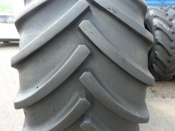 2x Opona używana rolnicza 900/60R32 CONTINENTAL SVT 4400zł W3443 - obrazek 4