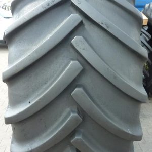 Opona używana rolnicza 900/60R32 CONTINENTAL SVT 4800zł W3443