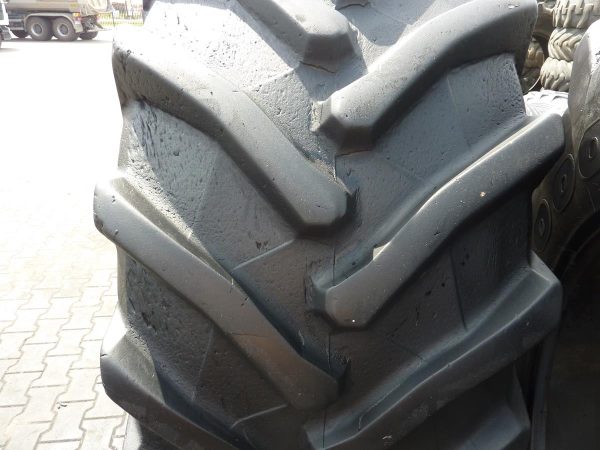 Opona używana przemysłowa 800/65R32 TRELLEBORG TM2000; 2900zł W4557 - obrazek 4