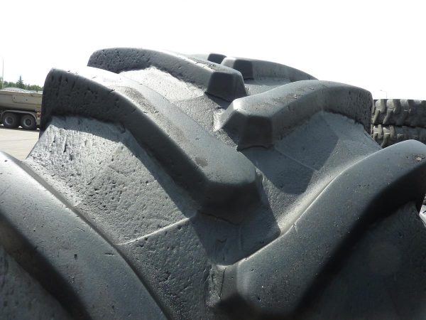 Opona używana przemysłowa 800/65R32 TRELLEBORG TM2000; 2900zł W4557 - obrazek 11