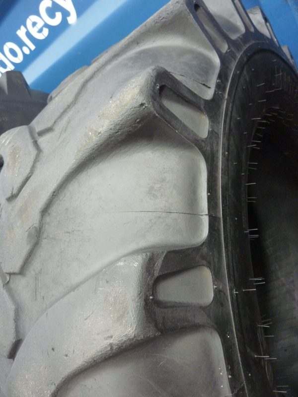 4 x Opona używana rolnicza 500/70-24 19.5-24 500/70R24 MITAS TRACTOR INDUSTRIAL IT-05; 875zł W3464 - obrazek 4