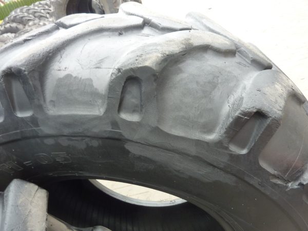 4 x Opona używana rolnicza 500/70-24 19.5-24 500/70R24 MITAS TRACTOR INDUSTRIAL IT-05; 875zł W3464 - obrazek 17