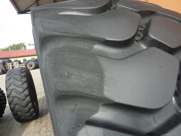Opona używana przemysłowa 35/65R33 BRIDGESTONE V-STEEL N 7900zł W2763 - obrazek 6